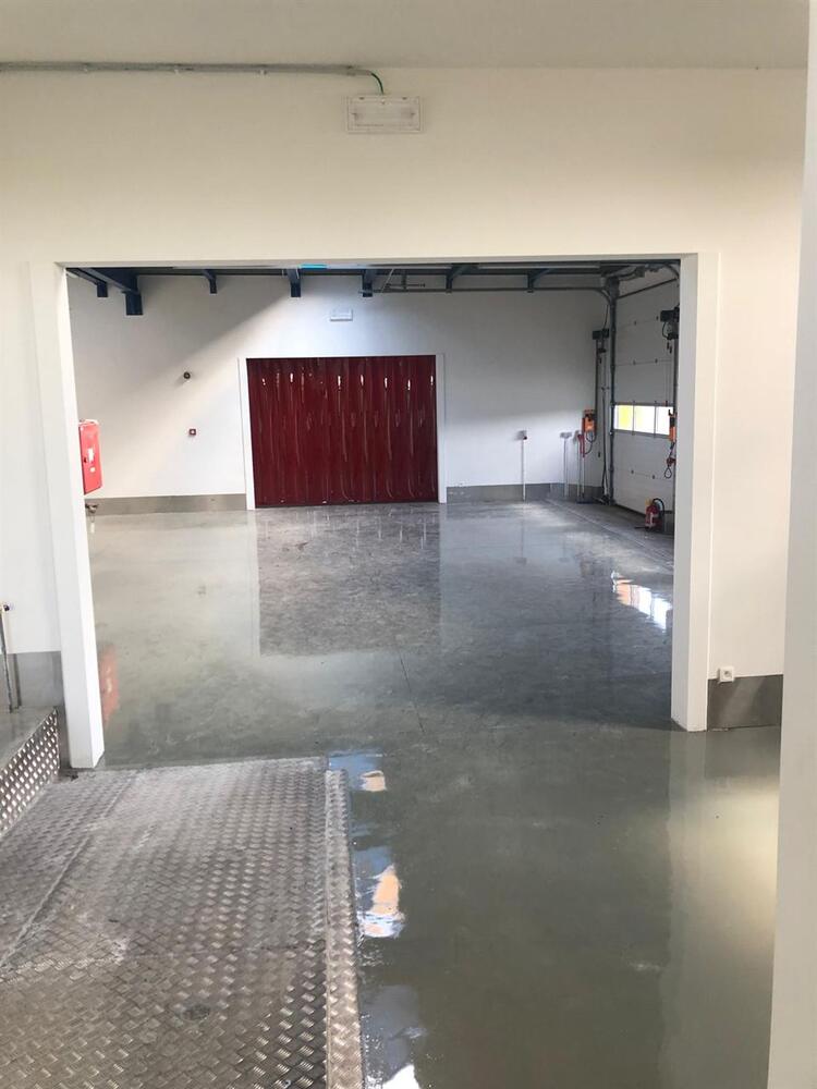Infrabel magazijn — loods tijdens de renovatie