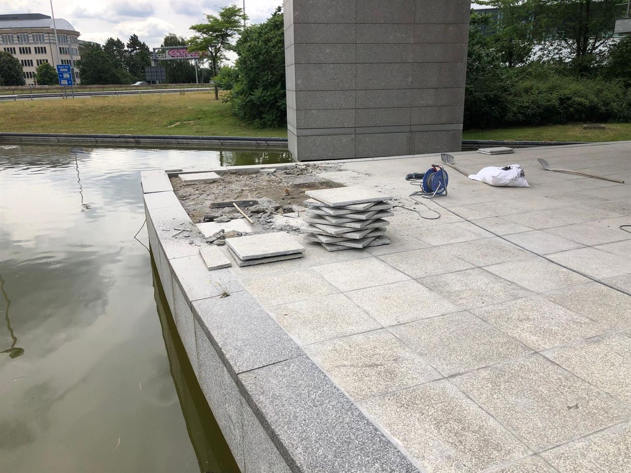 DHL vernieuwen terras