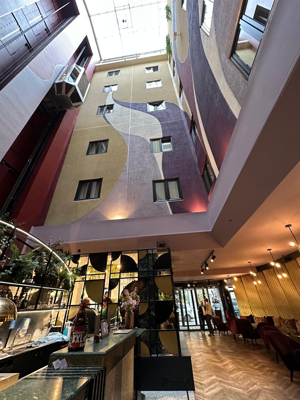 Hubert hotel RF-ramen