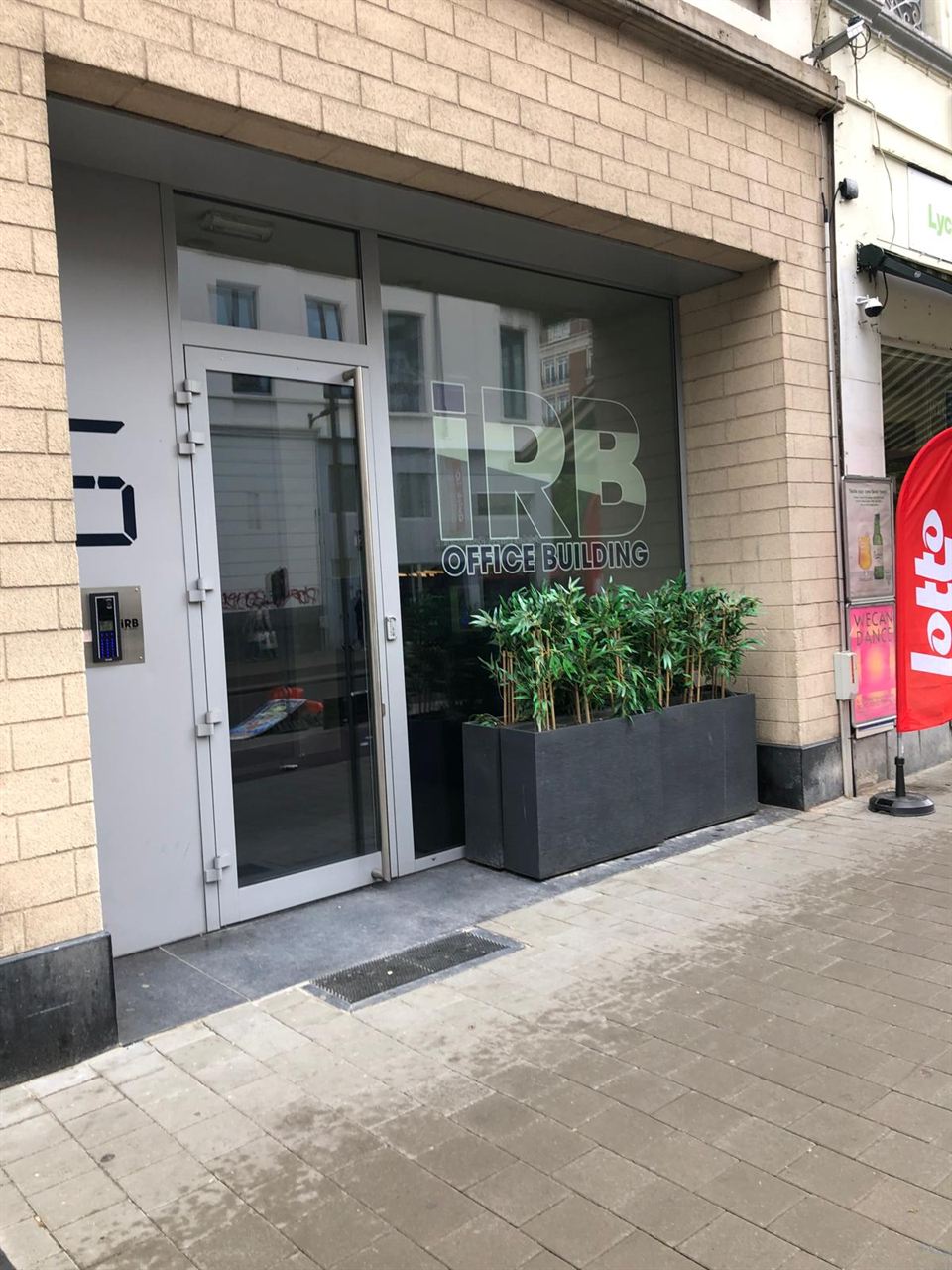 Priminvest inkom kantoorgebouw
