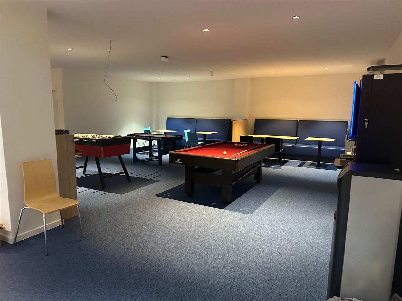 Renovatie bedrijfspand en kantoren